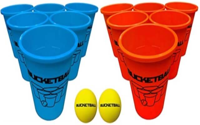 12 buckets, 2 balls : plastic, blue, organge ; in fabric carry bag (15 x 9 x 9 in.) + 1 instruction sheet