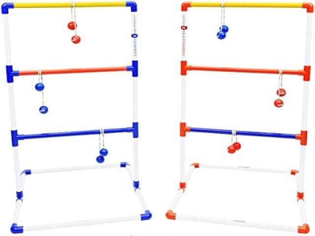 1 game (6 bolos (3 red & 3 blue), 2 blue scoring rungs, 2 red scoring rungs, 2 yellow scoring rungs, 2 score tracker pipes, 10 short pipes, 4 "elbow" connectors, 4 "T" connectors) : plastic, rubber, nylon, rope ; carrying bag 58 x 19 x 12 cm + 1 instruction sheet.