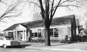 Library building exterior, 1950. Black and white.